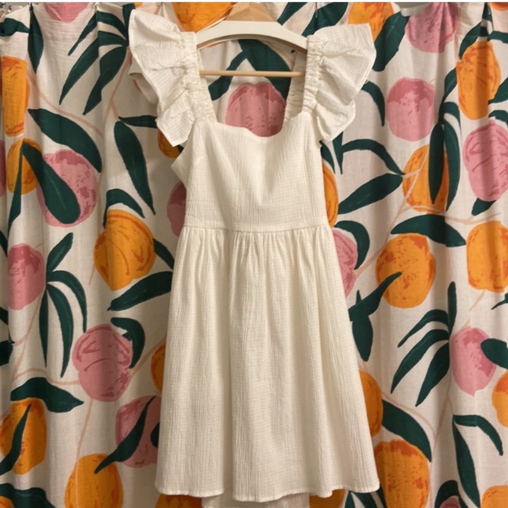 EUC seersucker white big bow dress